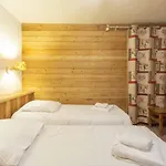 Les Ours Hotell 4*